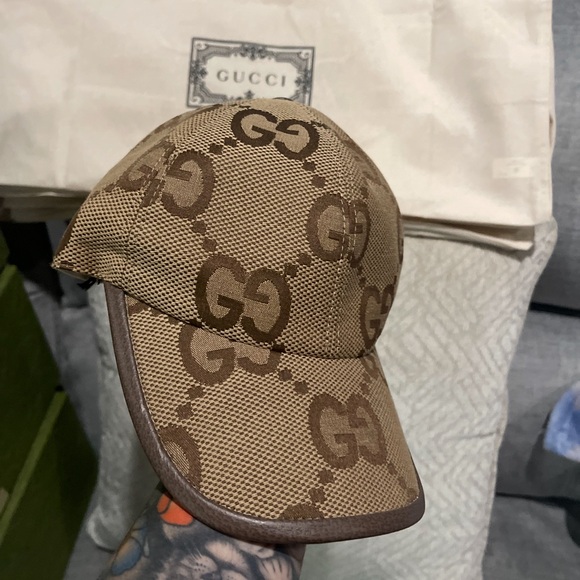 Gucci Brown Jumbo GG Monogram Cap - Picture 1 of 4
